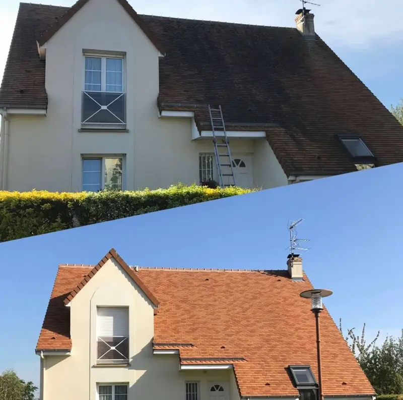 Avant/Après démoussage toiture à Cherbourg